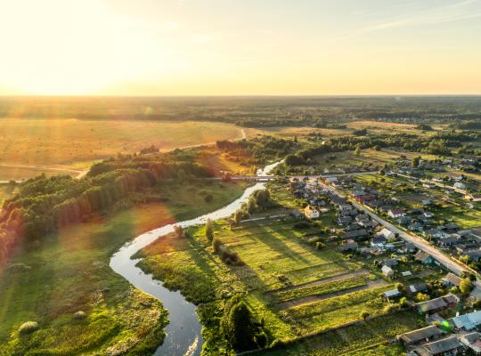 vue aérienne large de campagne